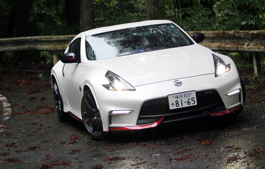  Nissan Fairlady Z Nismo (Z34) 2014 года  (JP) (фото 2 из 39)